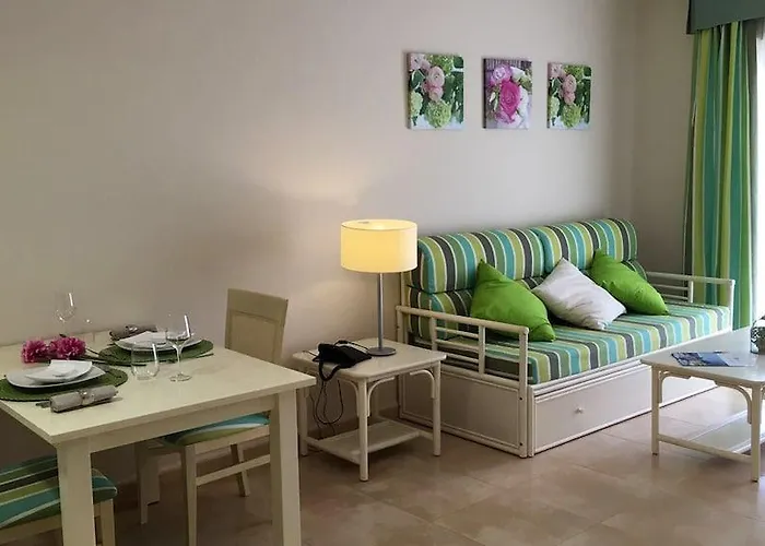 Ar Esmeralda Hotel 2*