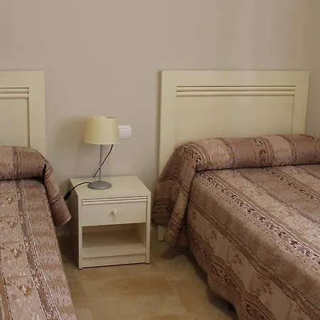 Ar Esmeralda Szálloda 2*