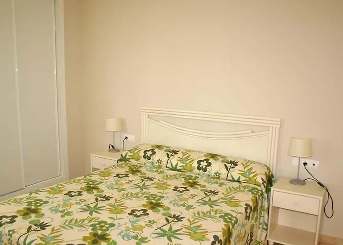 Hotel Ar Esmeralda 2*